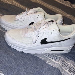 Nike Air Max 90 Women’s 9.5